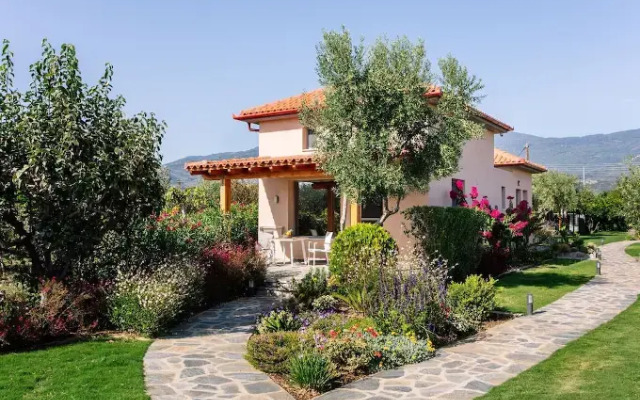 Elite Cottages - Adults Only