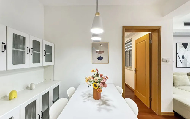 Tyms 2BR  with Kitchen Line2