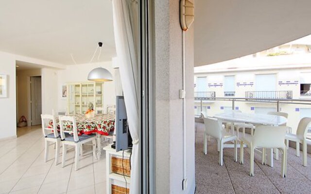 Les allees du Cap 32170