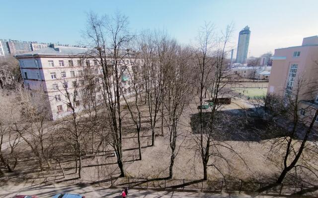 Apartment on Matrosova 20-2