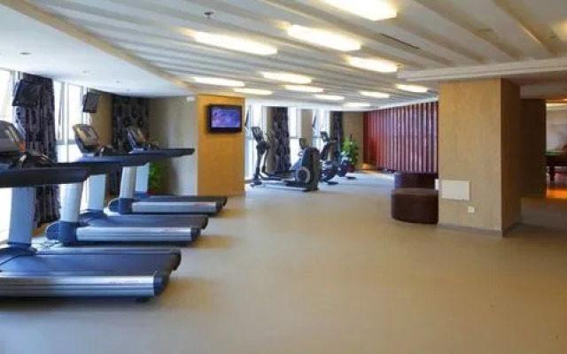 H And J Business Hotel