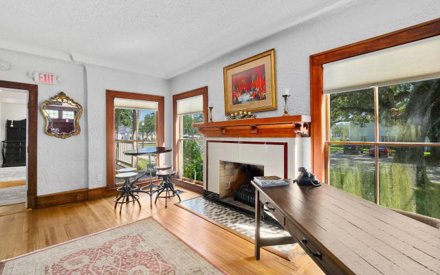 Golden Magnolia Marine