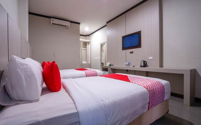 Capital O 2102 Grand Mutiara Hotel