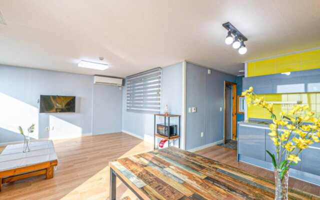 Yeosu Seommaeul Pension