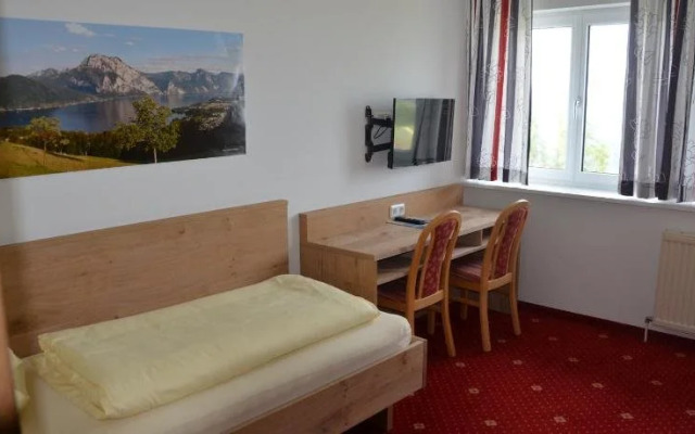 Berggasthaus - Pension Urzn