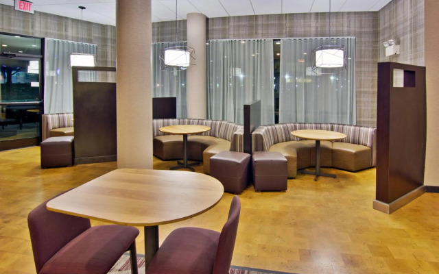 Courtyard by Marriott Clarksville