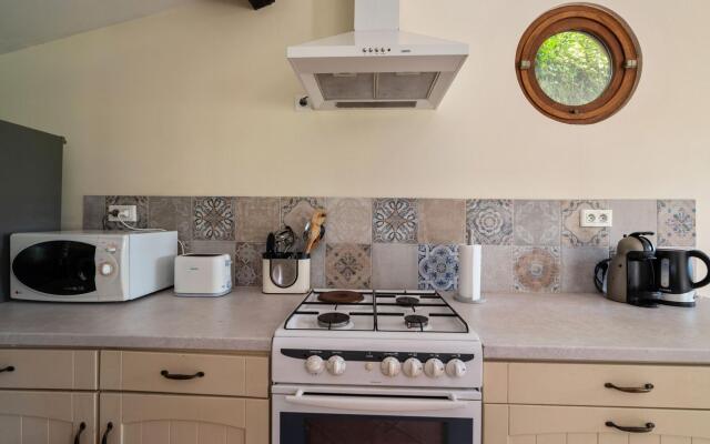 Cosy House With Spectacular Views and Private Pool