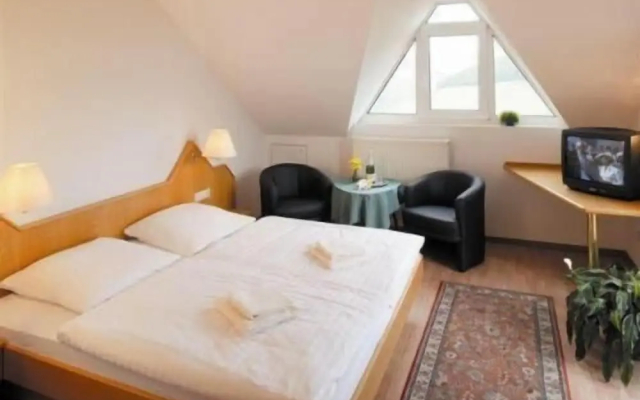 Burg-Hotel