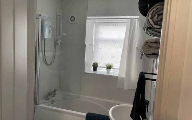 Impeccable 1-bed Apartment in Chesterfield