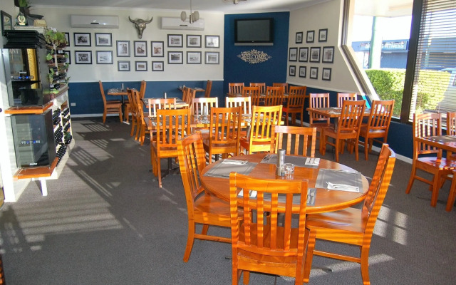 Biloela Centre Motel & Grevillea Steakhouse & Bar