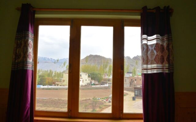 Kushu Guest House