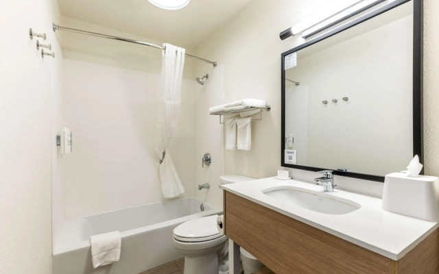 Spark by Hilton Glendale Phoenix North