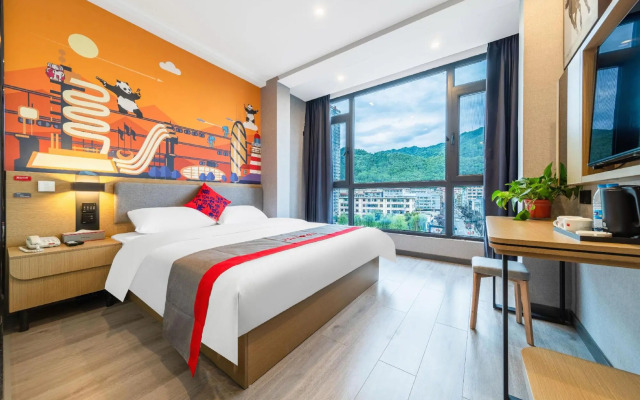 Yayue Hotel (Shangluo Yishui Jinyang Unit Shop)