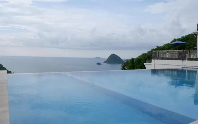 La Cecile Hotel and Cafe Komodo