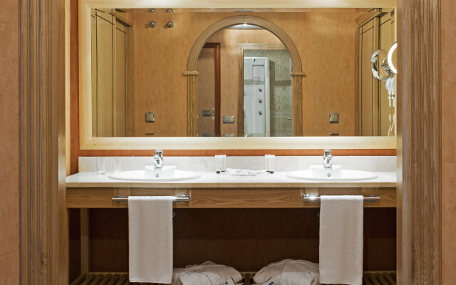 Elba Sara Beach & Golf Resort