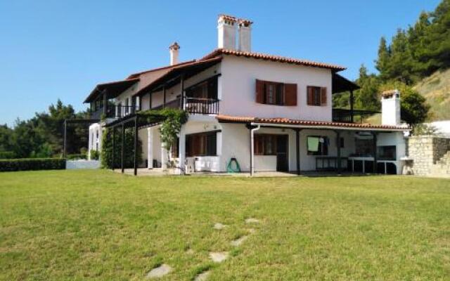 Seafront Villa Apartment 1st Floor