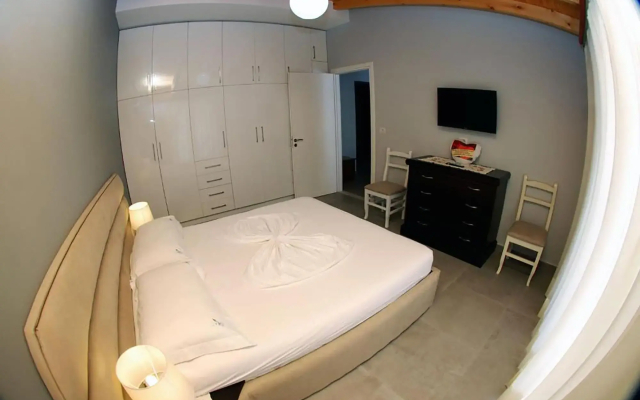 Hotel Vila Alvin & Apartments