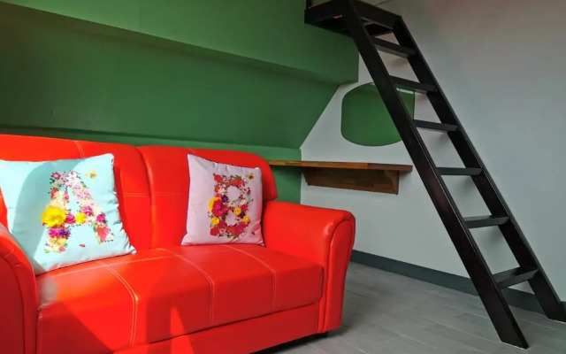 Dozy Lamoon House