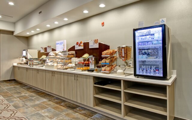 Holiday Inn Express & Suites Oshawa Downtown - Toronto Area by IHG