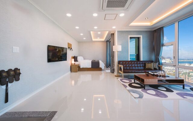 Yeosu Paradise Spa Pension