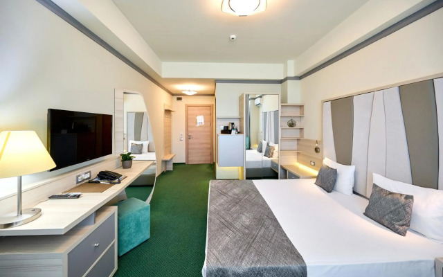 Malibu Hotel