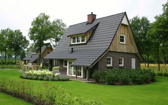 Beautiful House With Garden
