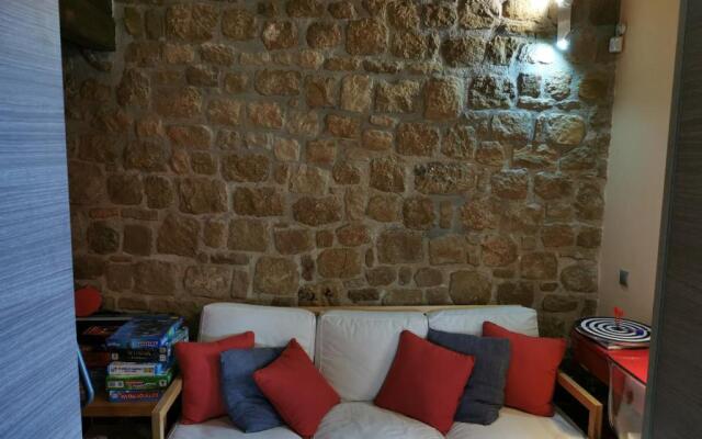 Mountain stone villa, sea & mountain view at 1150m