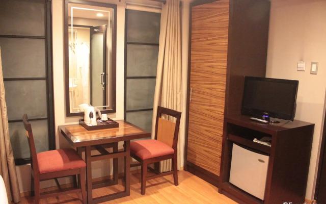 Soleste Suites
