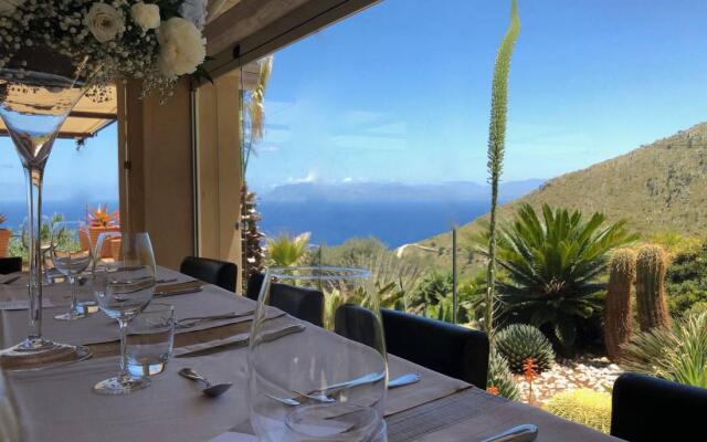 Araja Villa & Suite By Geocharme