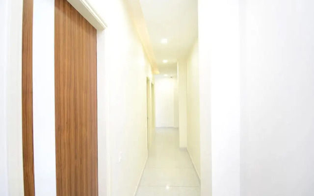 OYO 33009 Hotel Nido