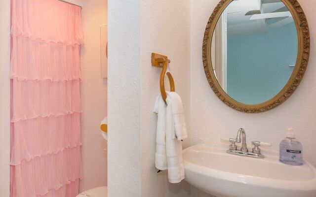 4700Sax - Delightful Pool Home