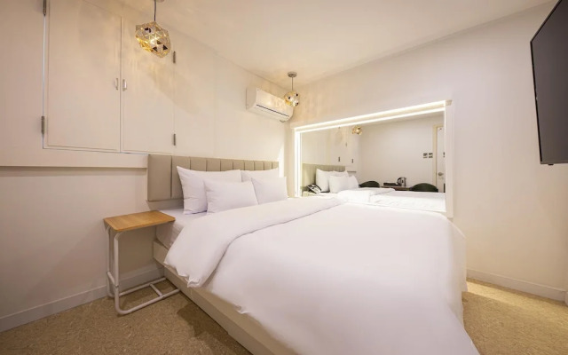 Cheonan Honeymoon Motel