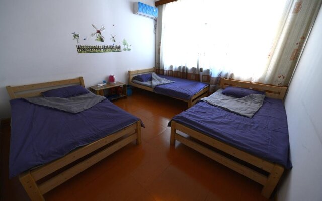 Blue Sky Youth Hostel
