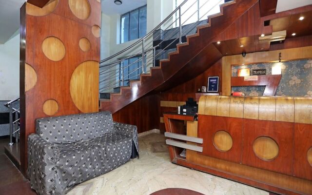 OYO 16173 Hotel Dk