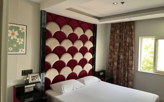 Bole Shi Shang Hotel