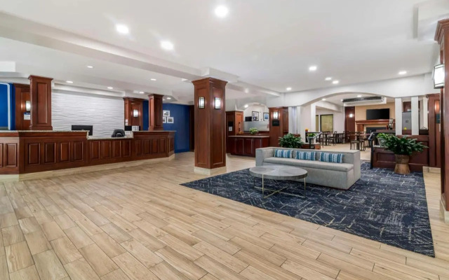 Parkwood Inn Magnuson Grand