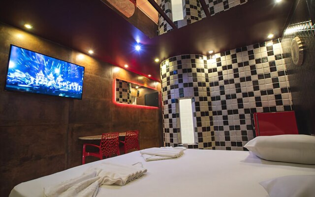 Motel Devaneios (Adult Only)