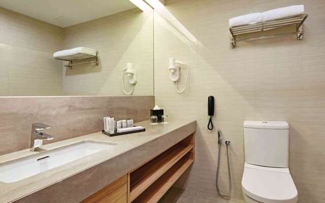 W Studio Resort Suites at Pyramid Tower