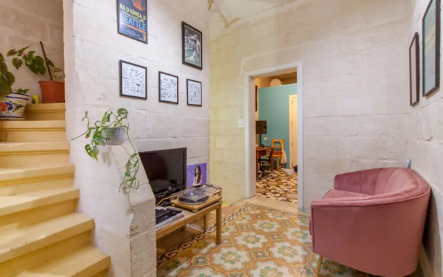 Senglea, Typical Seaview Townhouse