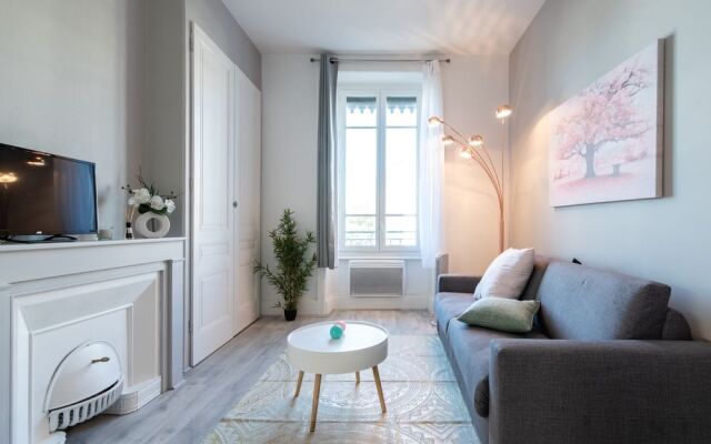 Renting Lyon Pirard