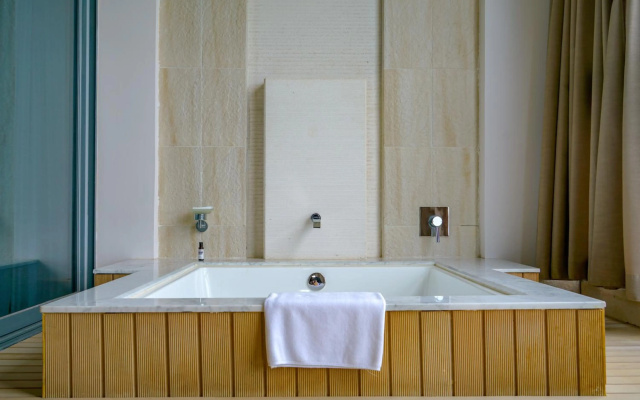 Hyatt Regency Dongguan - Image 6