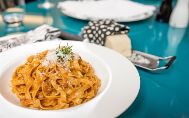 Radisson Collection Hotel, Royal Mile Edinburgh