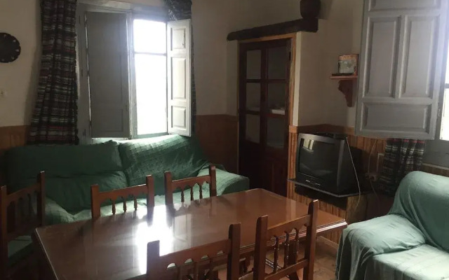 Camping El Balcón De Pitres