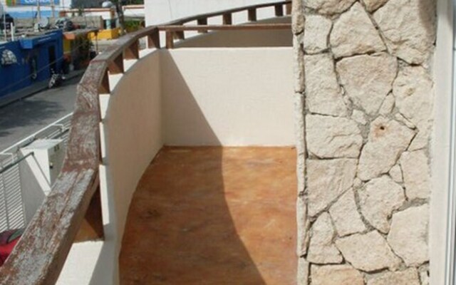 Alegro 305 by RentingPlaya