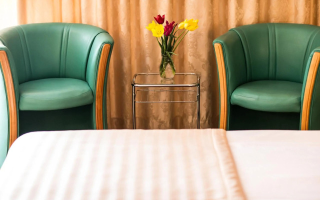 Hotel Ambassador