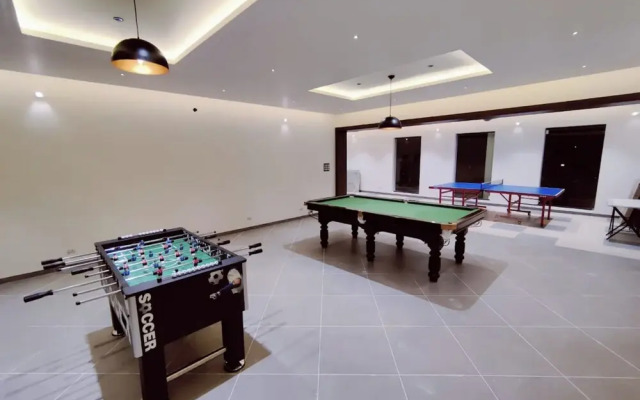 Bindiga Peak Resorts