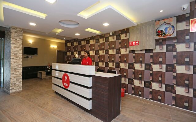 OYO Flagship 11549 Crystal INN