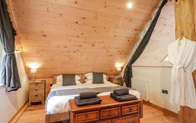 Pine Marten Lodge
