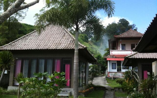 Astradana Hotel & Restaurant