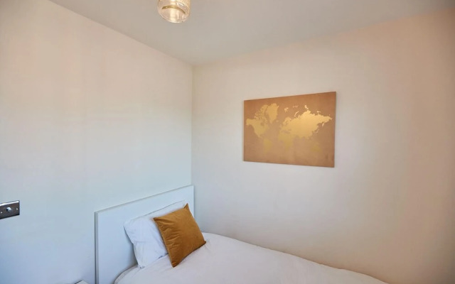 Host Stay Greenfinch Road